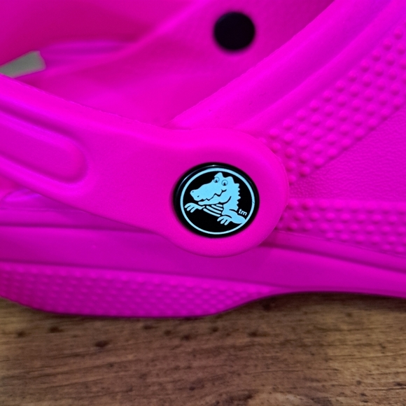 New! Crocs Classic Clogs Pink Crush Colour Size 10 Womens 8 Mens EU 41/42 Unisex - Picture 6 of 13